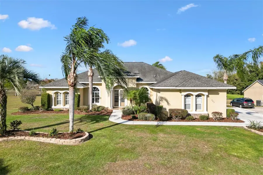 527 Dowling Circle, Lady Lake, FL 32159 - Image #2
