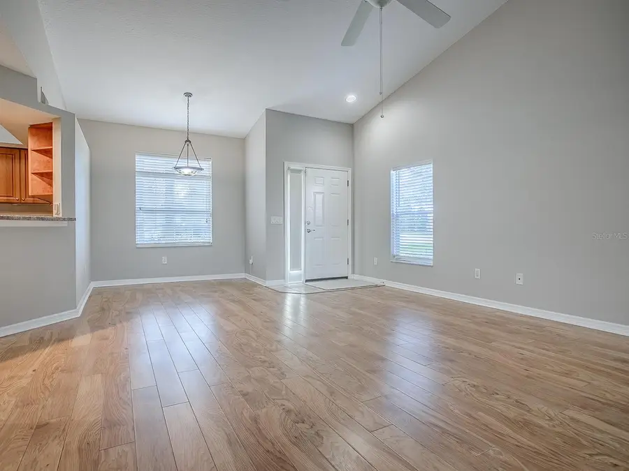 5318 Edgewater Way #10, Oxford, FL 34484 - Image #2