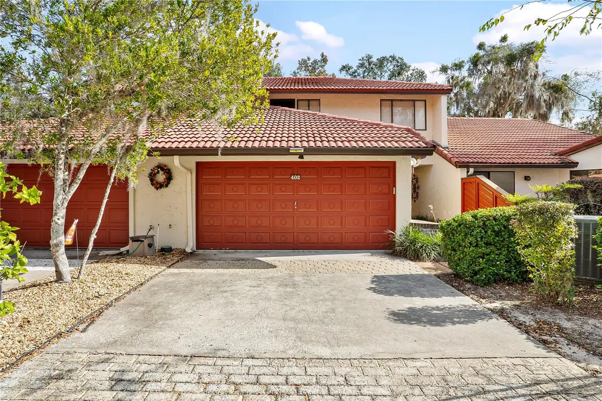 402 Clusterwood Drive, Yalaha, FL 34797 - #1