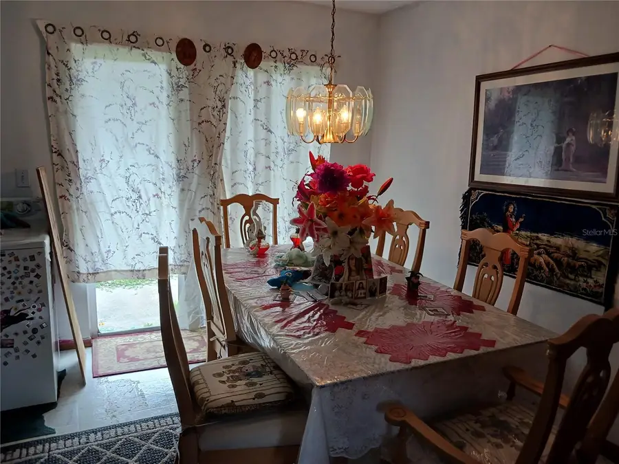 325 Elizabeth Avenue, Mascotte, FL 34753 - Image #2