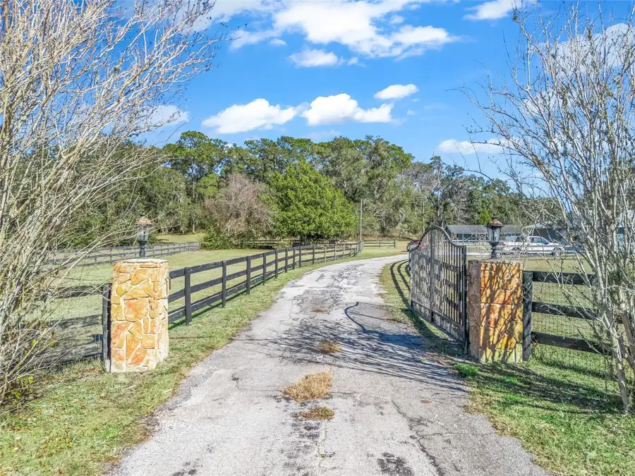 16 Meadow Wood Drive, Ocala, FL 34482 - Image #3