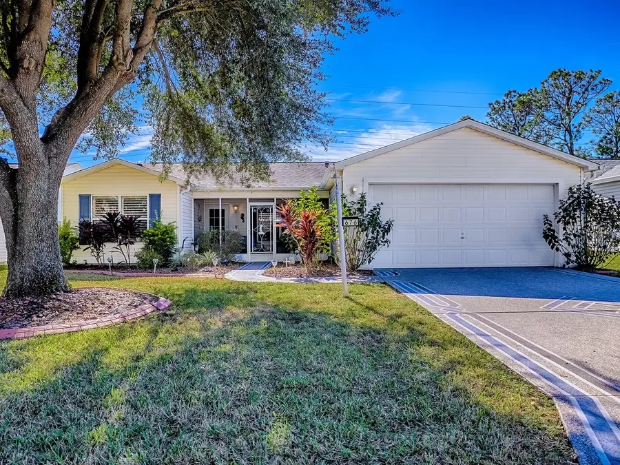 676 Camino Del Rey Drive, Lady Lake, FL 32159 - Image #2