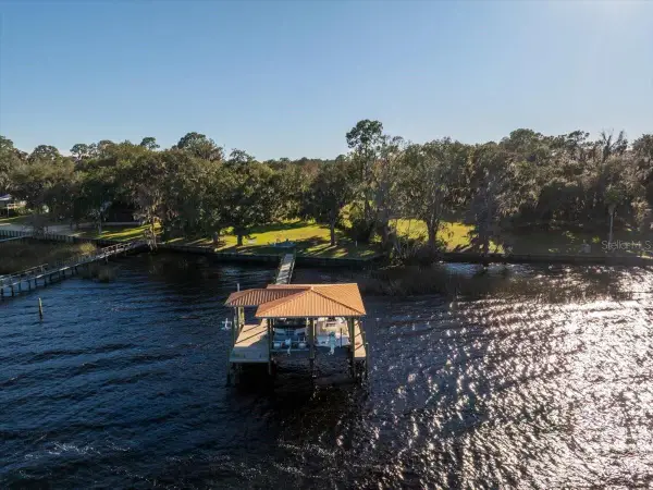 116 Crescent Lake Shore Drive, CRESCENT CITY, FL 32112