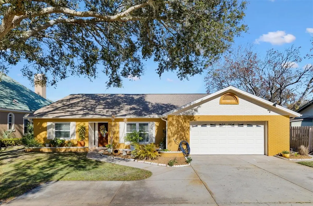 804 N Shore Drive, Leesburg, FL 34748 - Image #1