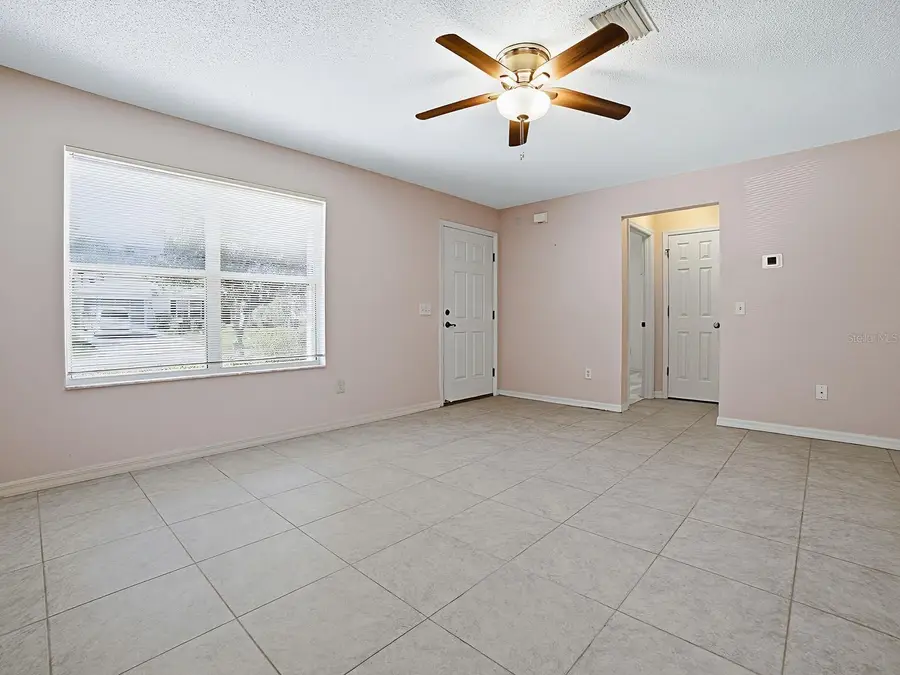 17411 SE 74th Netherclift Terrace, The Villages, FL 32162 - Image #2