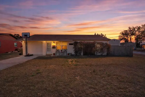 36424 S Fish Camp Road, GRAND ISLAND, FL 32735