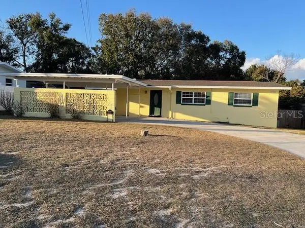 6842 Fern Circle, LEESBURG, FL 34748