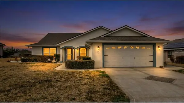 106 Fairway Circle, UMATILLA, FL 32784