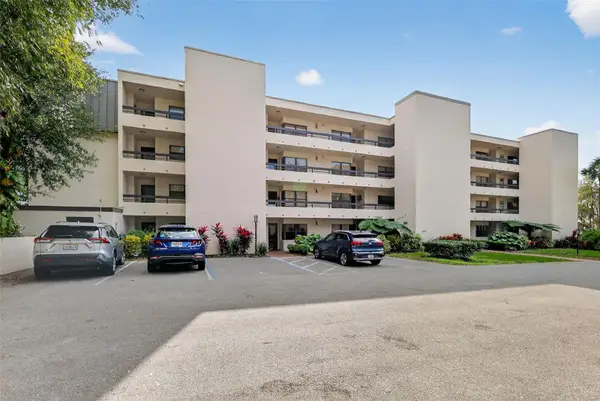 501 W Old Us Highway 441 #105, MOUNT DORA, FL 32757