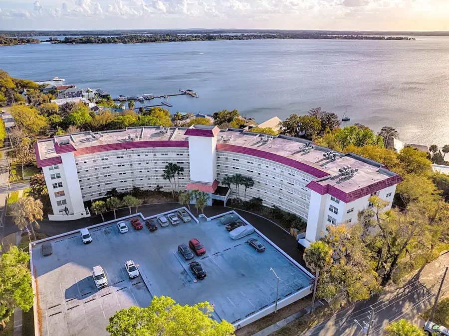 601 N Mcdonald Street #109, Mount Dora, FL 32757 - #3