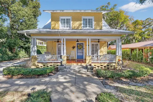 932 N Mcdonald Street, MOUNT DORA, FL 32757