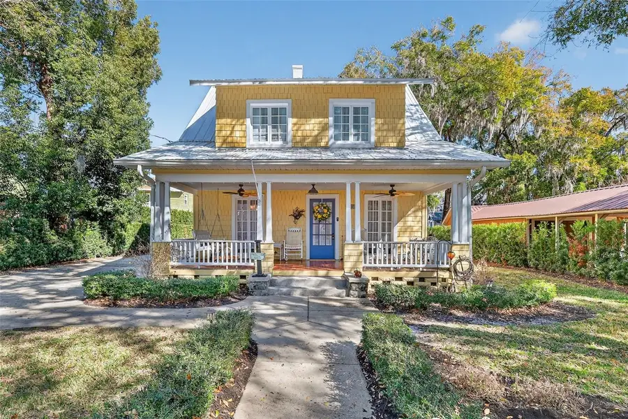 932 N Mcdonald Street, Mount Dora, FL 32757 - #2