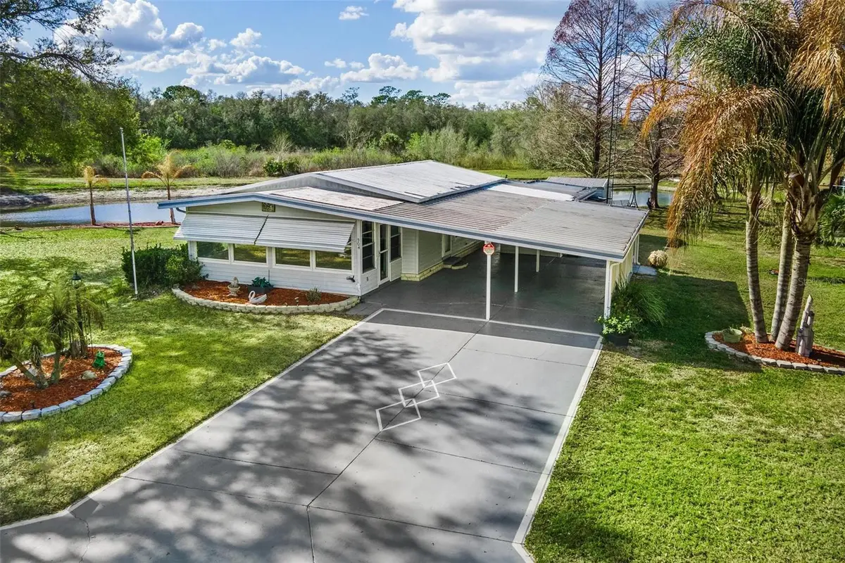 304 Ivanhoe Circle, Lady Lake, FL 32159 - #1