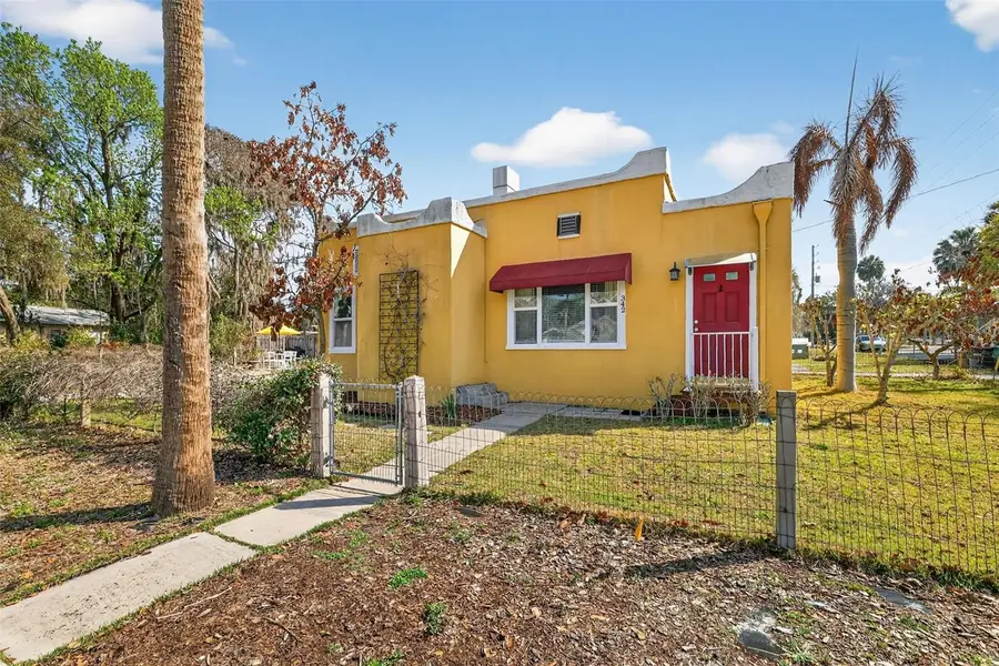 342 S Clayton Street, Mount Dora, FL 32757 - #3