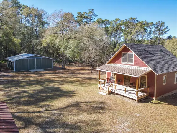 19534 Fox Den Lane, ALTOONA, FL 32702