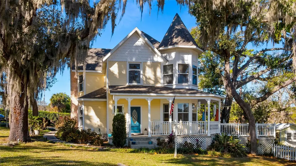 110 W Minnehaha Avenue, Clermont, FL 34711 - #1