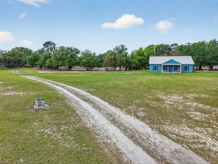 22431 Loop Road, Groveland, FL 34736 - #3