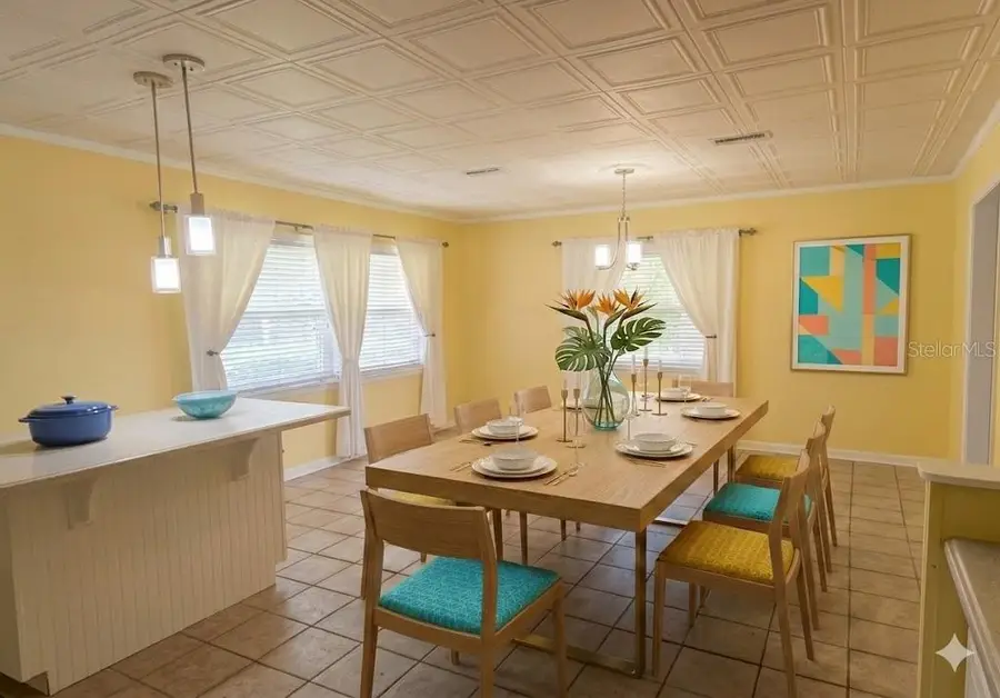 506 E Gottsche Avenue, Eustis, FL 32726 - #3