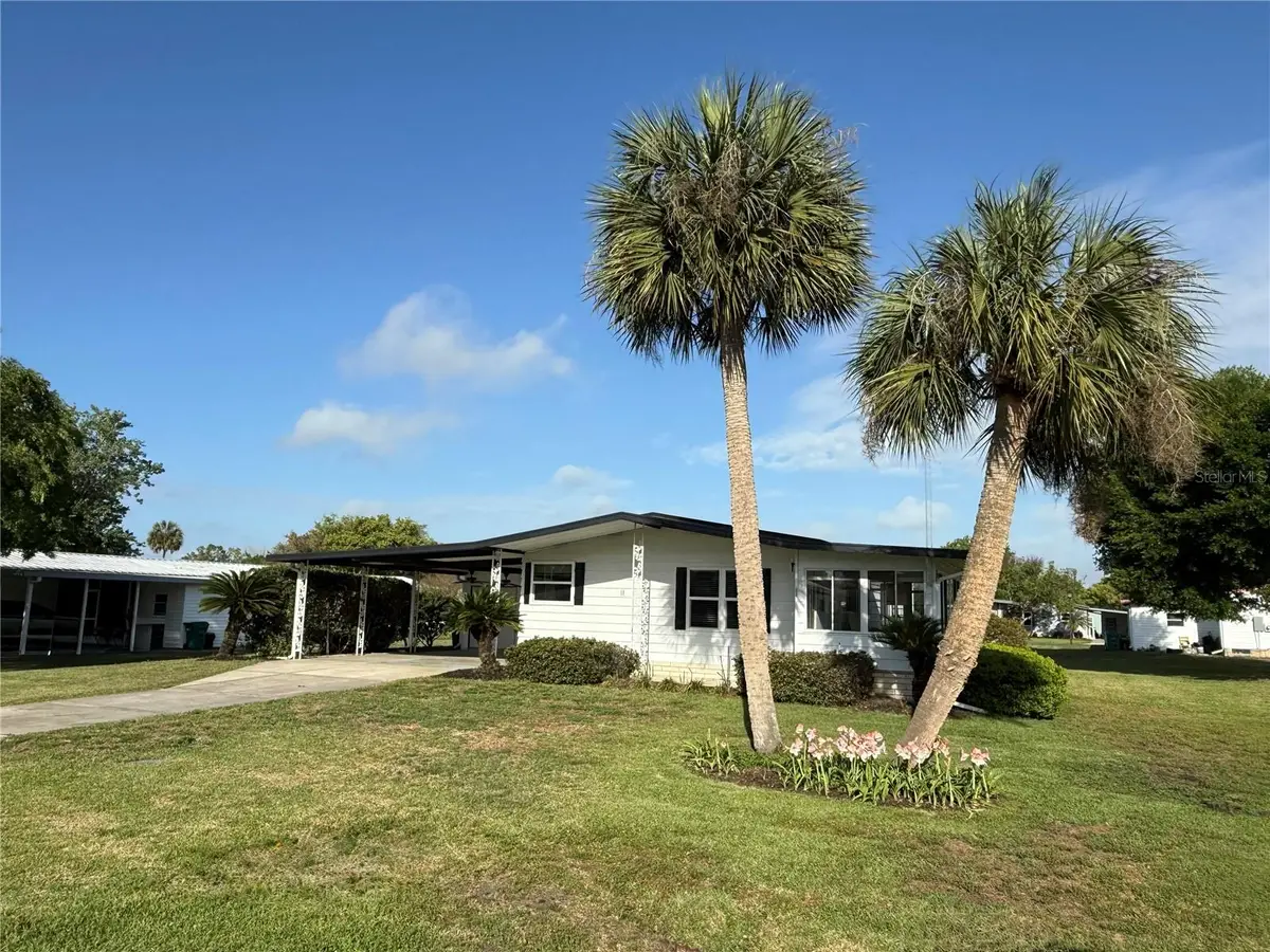 11 N Bobwhite Road, Wildwood, FL 34785 - #1