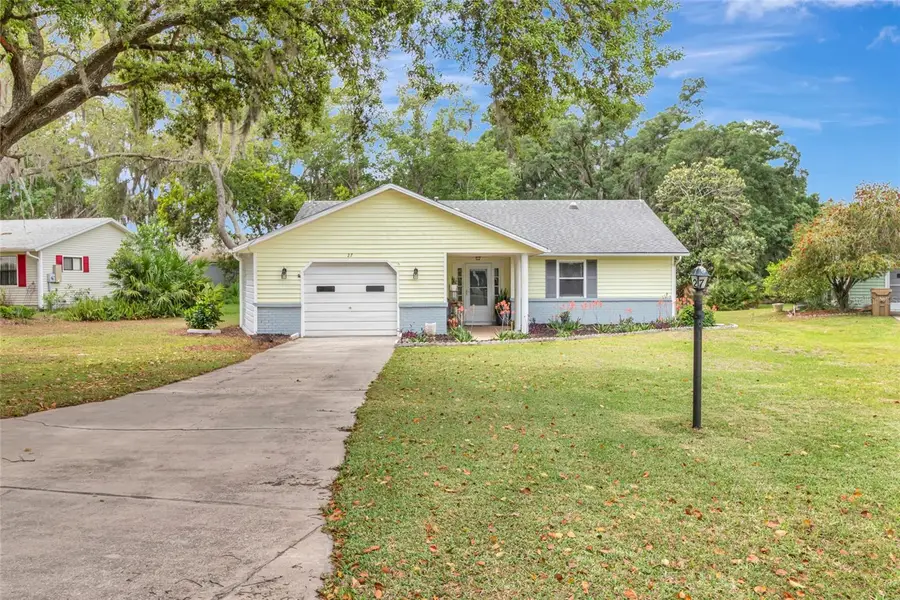 27 Gordon Court, Leesburg, FL 34788 - #3