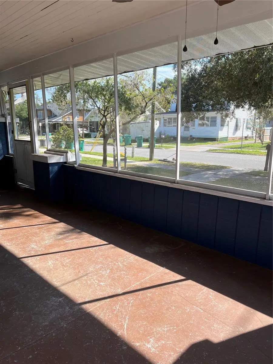 505 Washington Avenue, Eustis, FL 32726 - #3