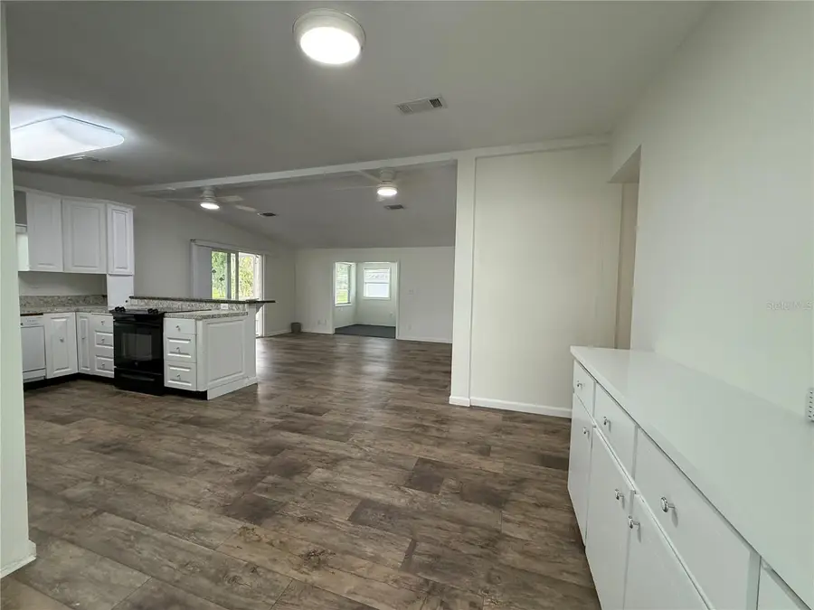 8 Robin Road, Wildwood, FL 34785 - #3