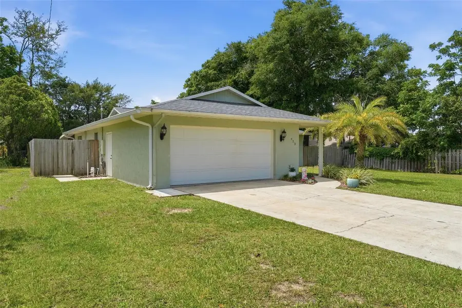 923 Park Drive, Tavares, FL 32778 - #3
