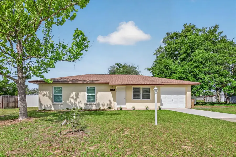 36315 Stratford Court, Grand Island, FL 32735 - #3
