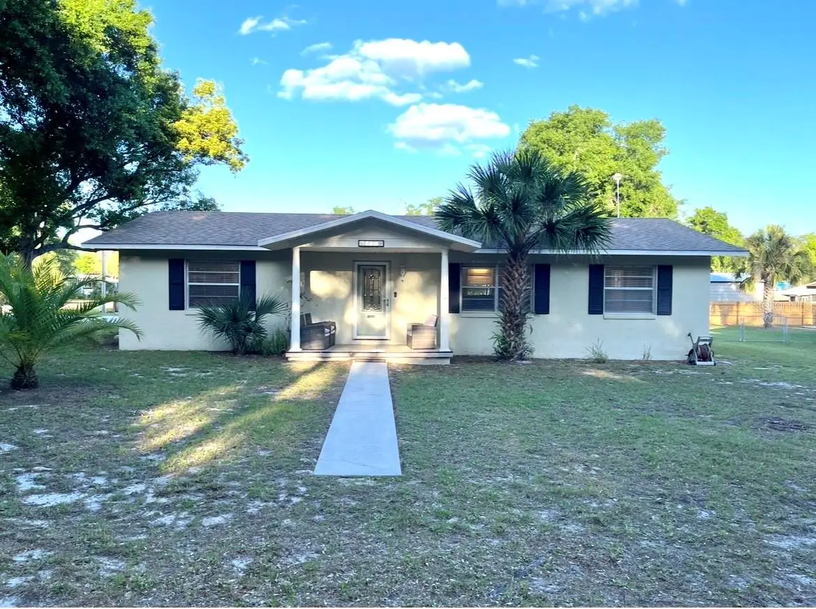 407 Poinsettia Avenue, Fruitland Park, FL 34731 - #1