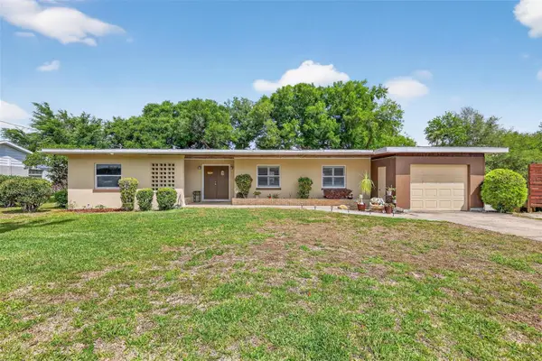 17923 Florida Street, UMATILLA, FL 32784