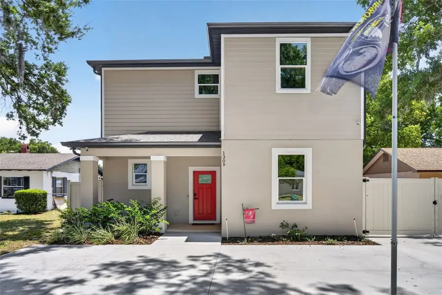 1309 S Center Street, Eustis, FL 32726 - #2