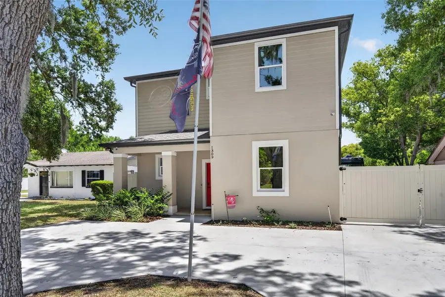 1309 S Center Street, Eustis, FL 32726 - #3