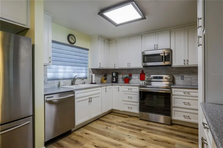 260 S Central Avenue, Umatilla, FL 32784 - #2