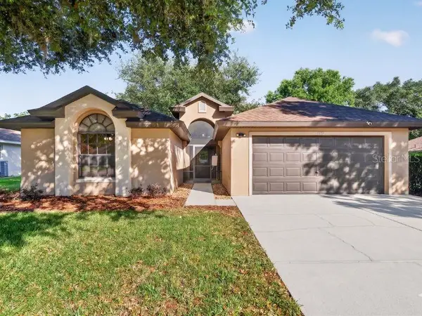 4943 Treasure Cay Road, TAVARES, FL 32778