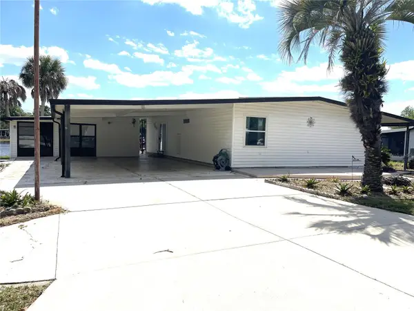 2 Grove Trail, WILDWOOD, FL 34785