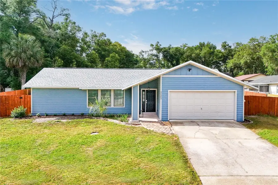 25302 Glen Eagles St, Sorrento, FL 32776 - #2