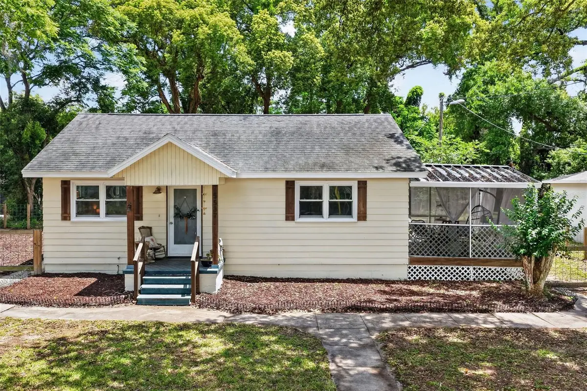 5537 Lake Street, Mount Dora, FL 32757 - #1