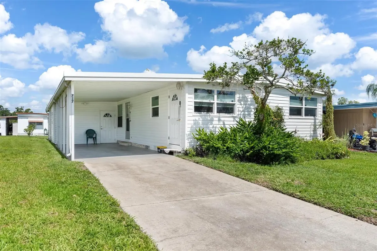 717 W Coach N Four Drive, Leesburg, FL 34748 - #1