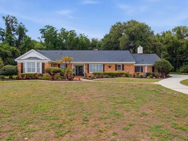 1017 Shore Acres Drive, LEESBURG, FL 34748