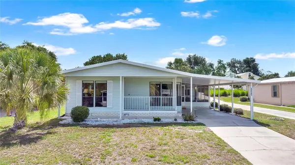 32520 W Golf Court, LEESBURG, FL 34748