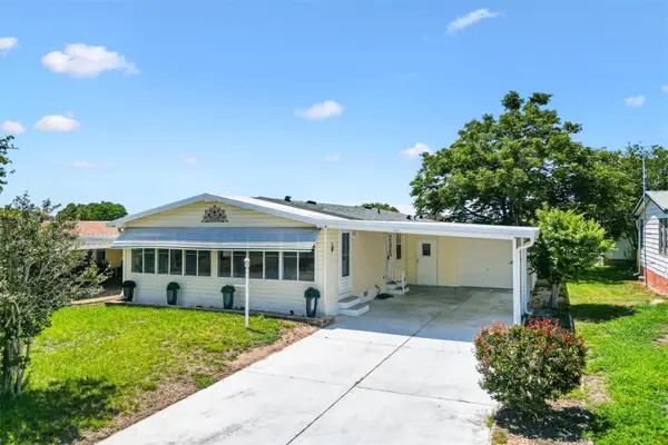 1616 Bayhill Drive, LADY LAKE, FL 32159