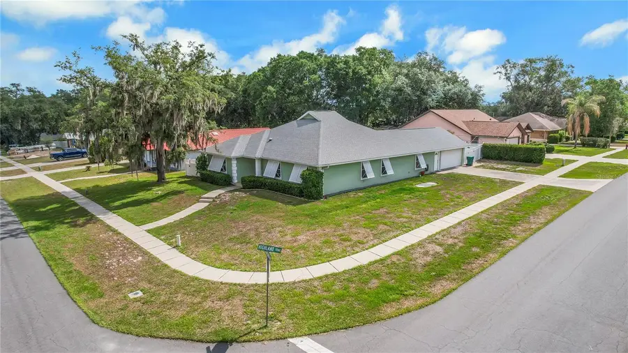 317 Woodland Trail, Lady Lake, FL 32159 - #2