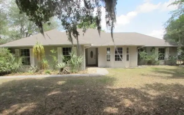 824 Berryhill Circle, FRUITLAND PARK, FL 34731