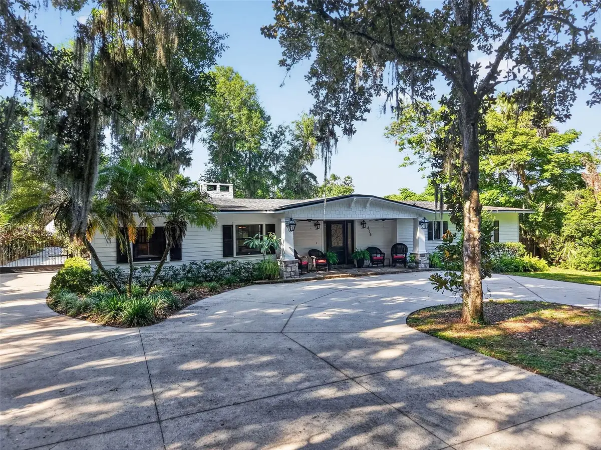 414 W 12th Avenue, Mount Dora, FL 32757 - #1