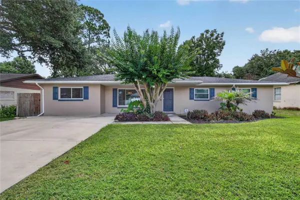 27638 Lisa Drive, TAVARES, FL 32778
