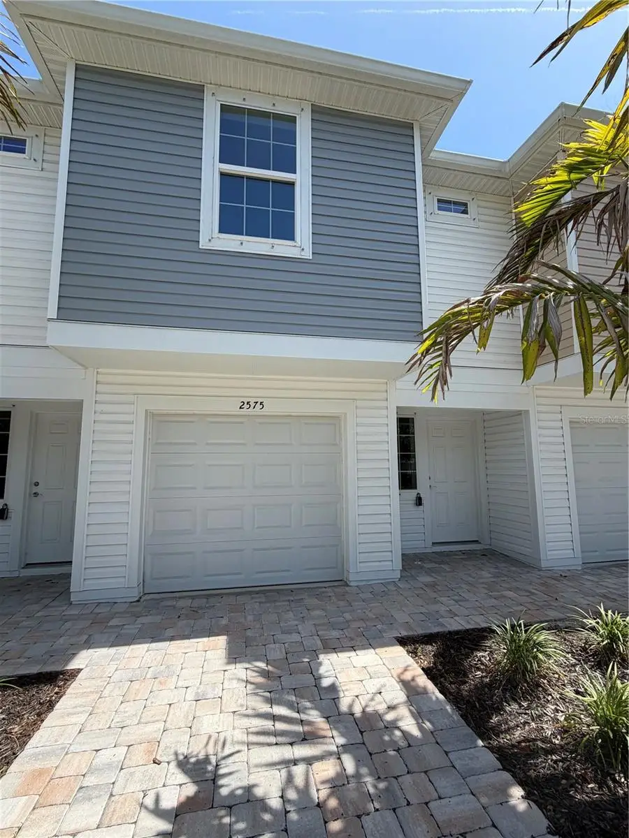 2575 6th Avenue Drive E, Bradenton, FL 34208 - #1