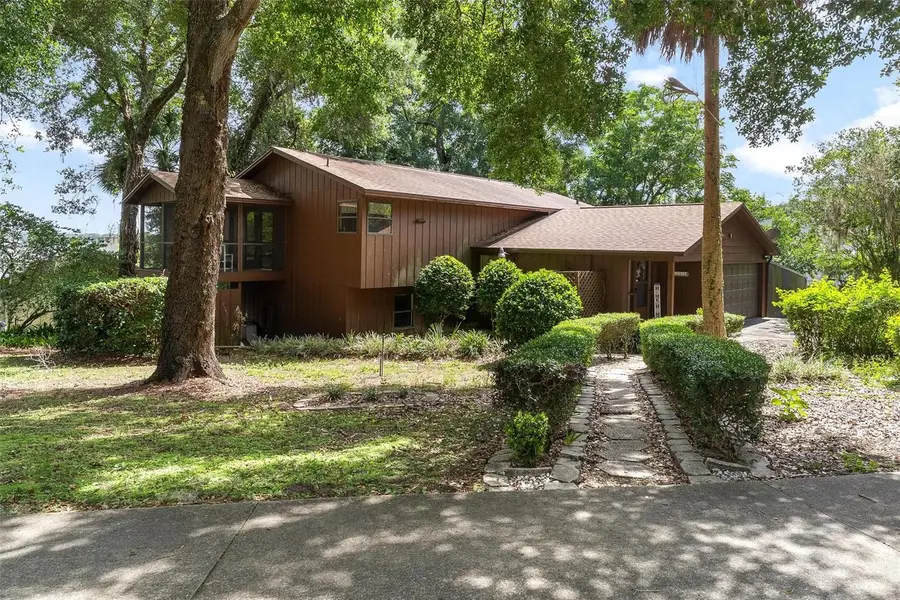 1214 W Crooked Lake Place, Eustis, FL 32726 - #2
