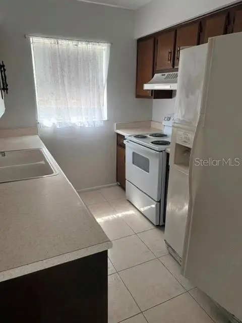 1100 E Caroline Street #119, Tavares, FL 32778 - #3