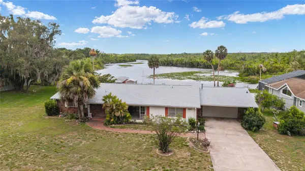 35237 Mulholland Drive, FRUITLAND PARK, FL 34731
