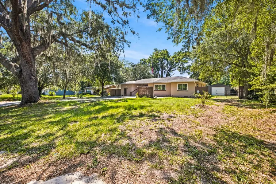 5762 S Agnew Road, Belleview, FL 34420 - #3